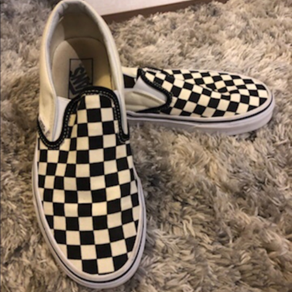 Checkered Vans Men- 6 1/2 Women- 8 barely worn